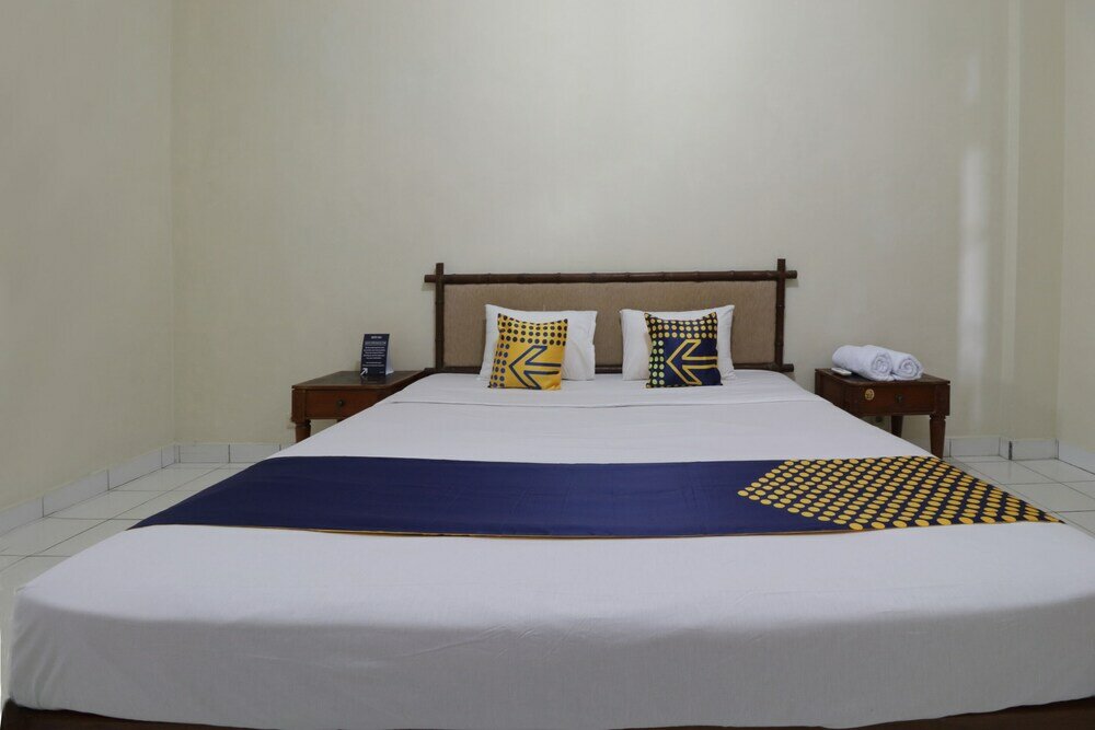 Фото Spot On 2426 Hotel Aget Jaya II