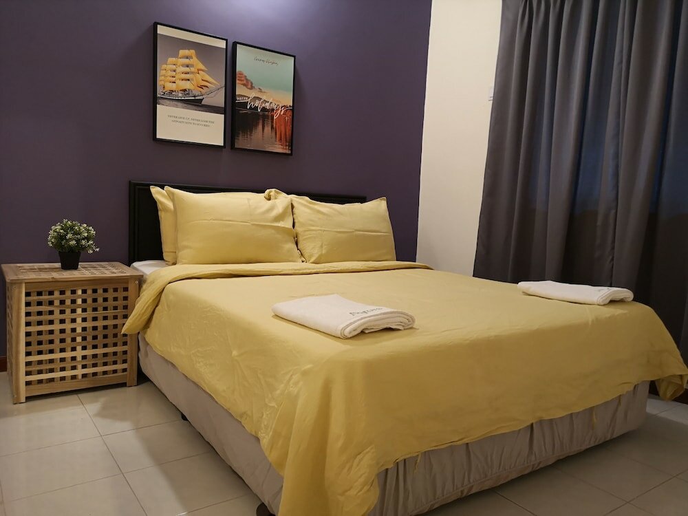 Фото Aurora Court