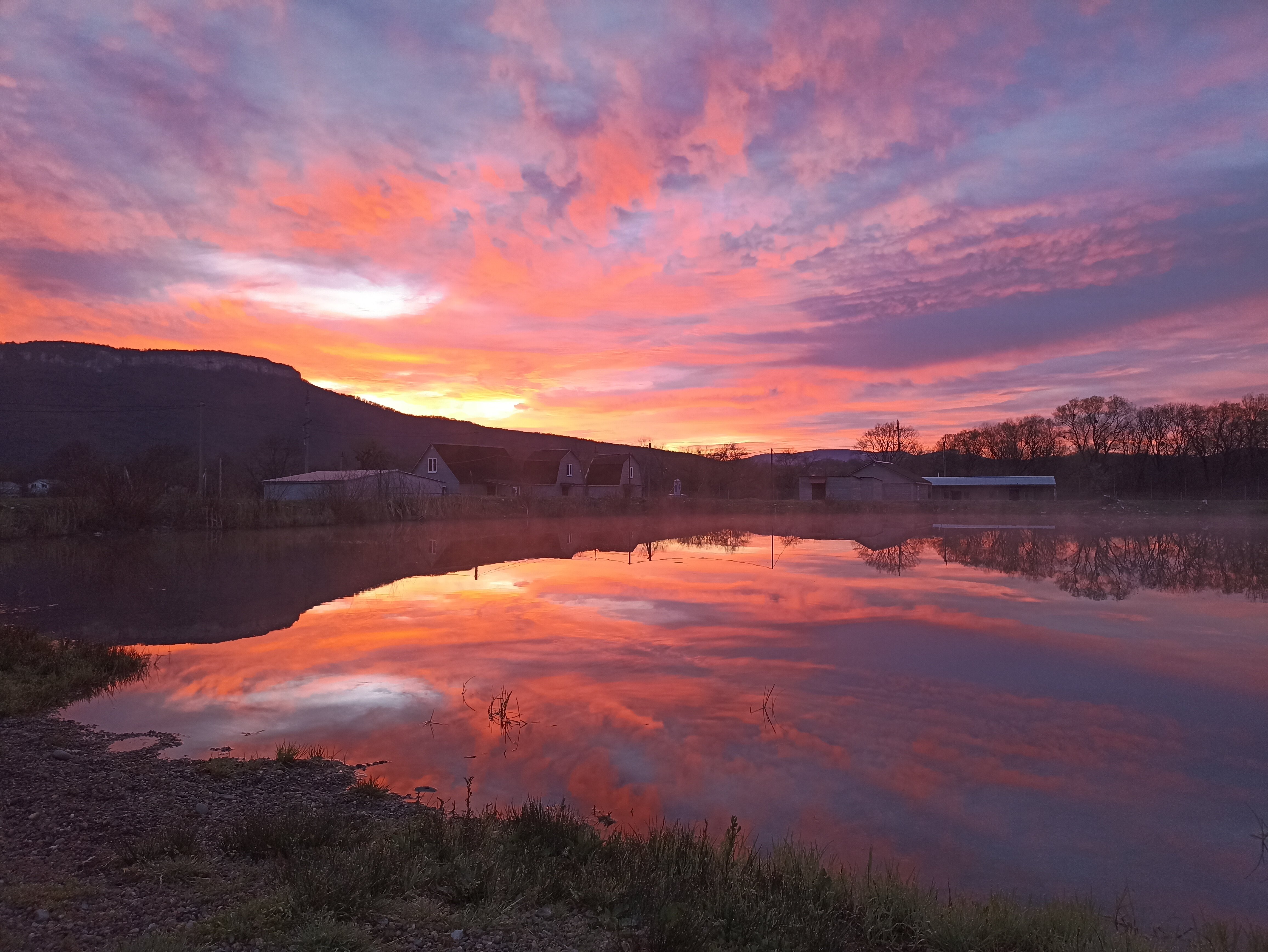 Фото Горное озеро от Травел Хотелс Антураж