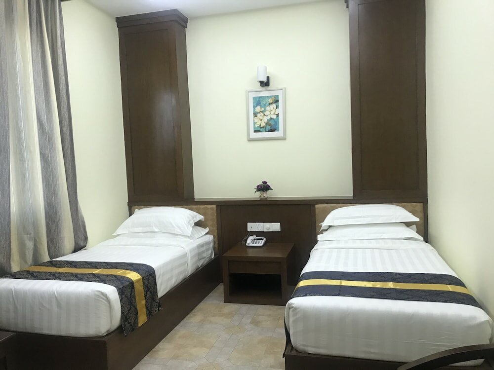 Фото Royal Peacock Hotel