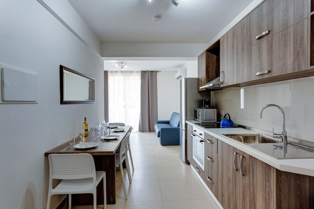 Фото Modern 1br Apartment in a Central Location