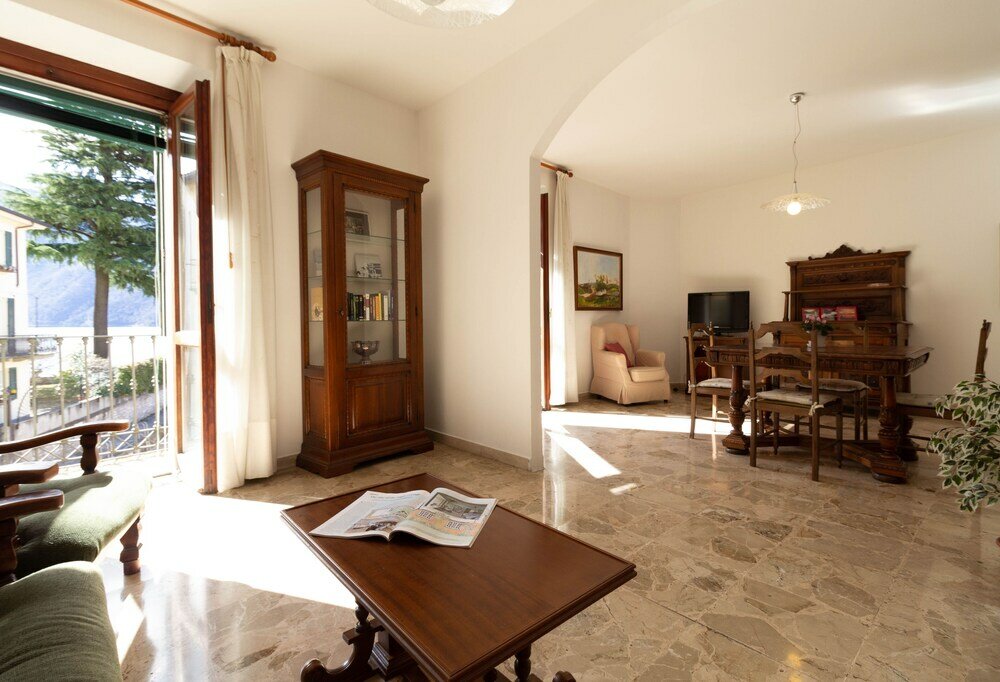 Фото Mamma Ciccia Holiday Home - Lake Front Apartment