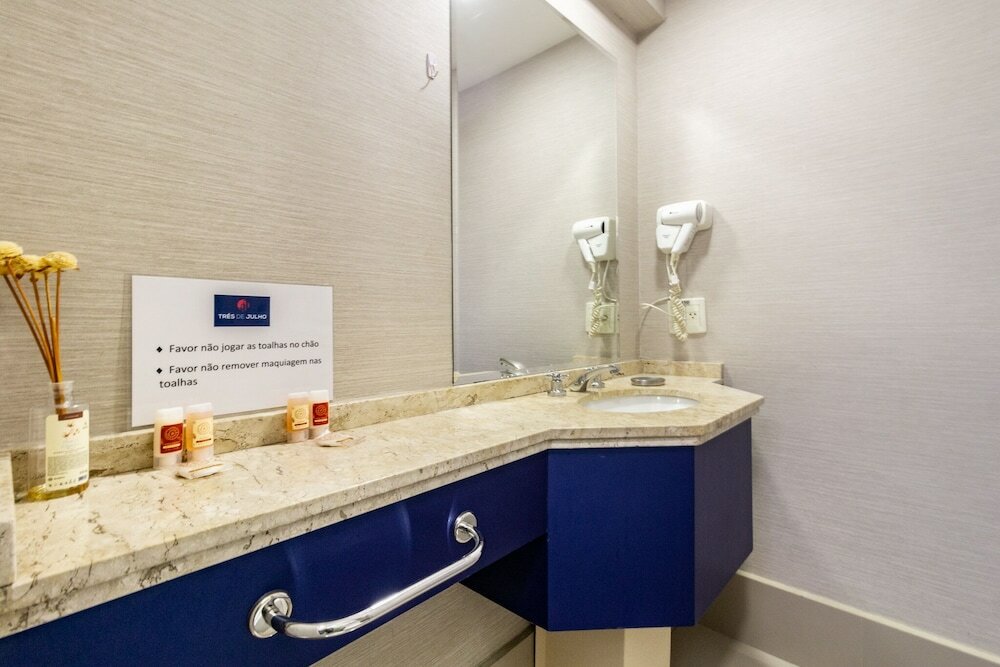 Фото Três de Julho Flats - Jardins