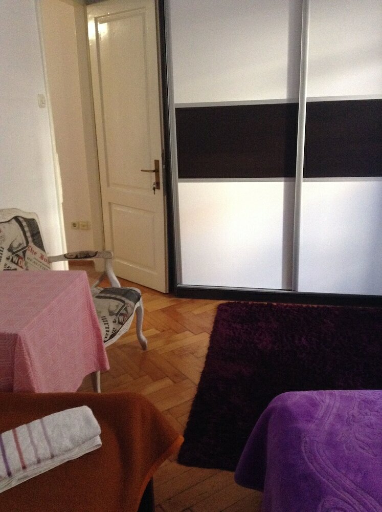 Фото Madona Top Center