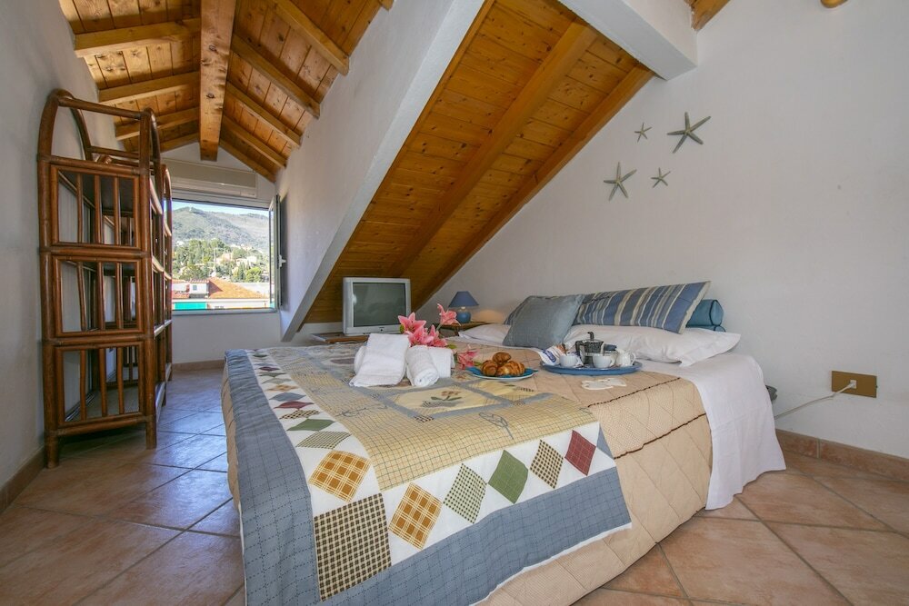 Фото Attico Bellavista Mare sea view