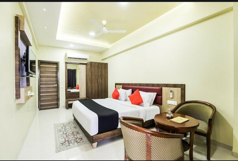 Фото Hotel Shiv Palace