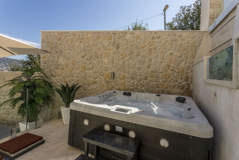 Фото Luxury Suites