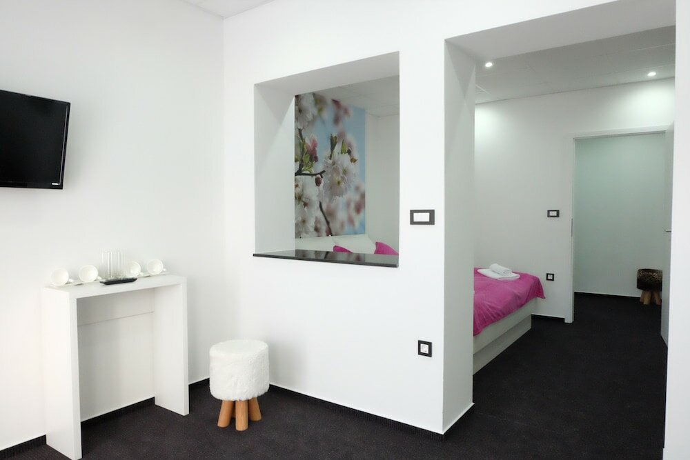 Фото Artorius Luwiana Suites