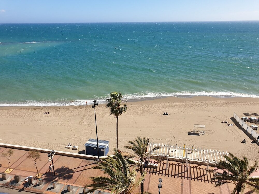 Фото Apartamento El Yate In Front Of The Sea