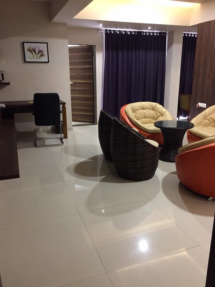 Фото Hotel Shiv Palace