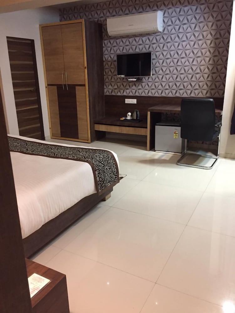 Фото Hotel Shiv Palace