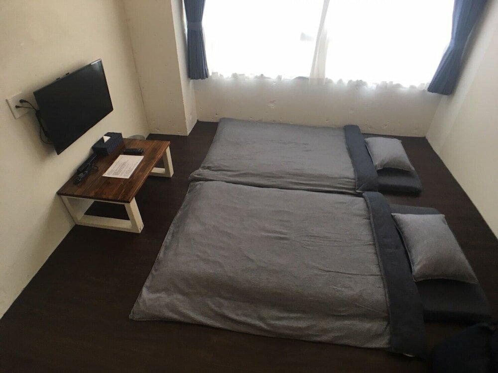 Фото Golden Mile Hostel