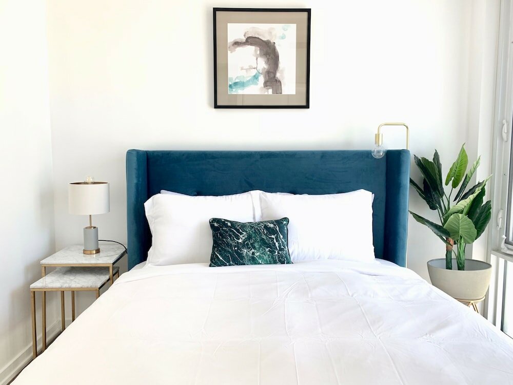 Фото Luxury 2Bed 2Bath Corner Condo