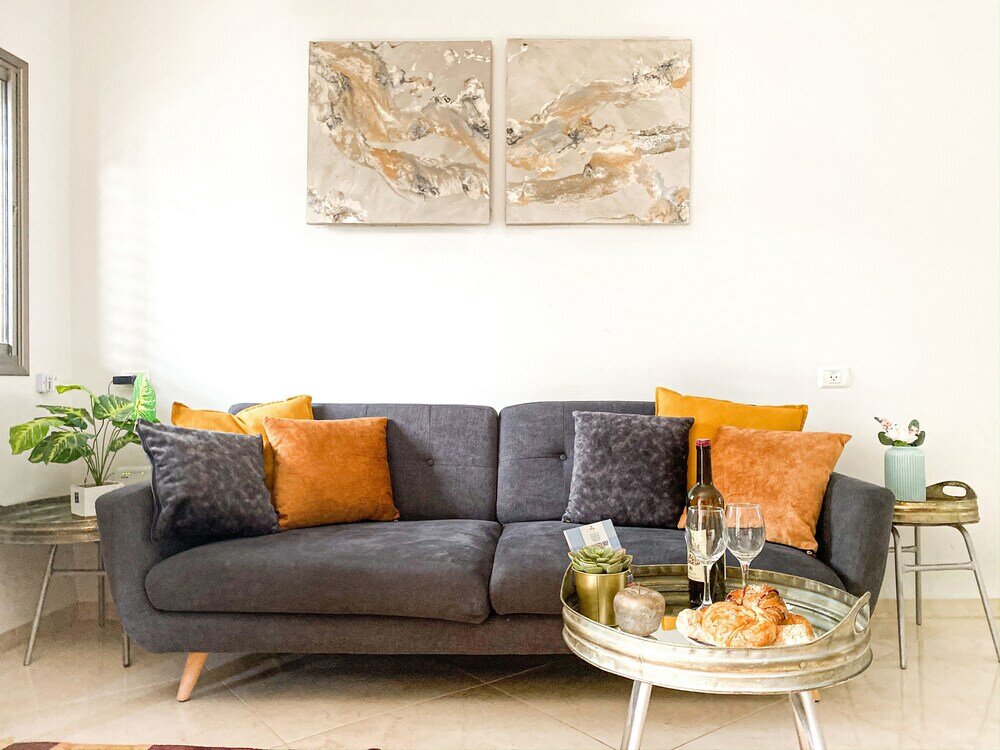 Фото Modern Downtown 3br by Ahlan Hospitality