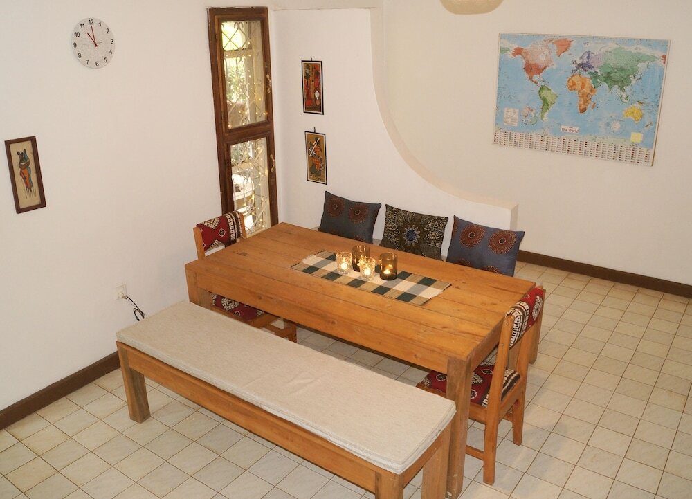 Фото Utamaduni House