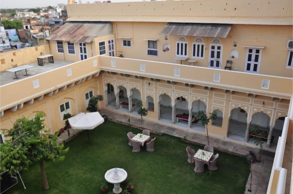 Фото Castle Khandela