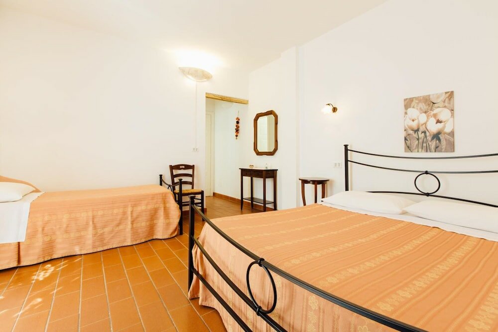 Фото Agriturismo La Quercia