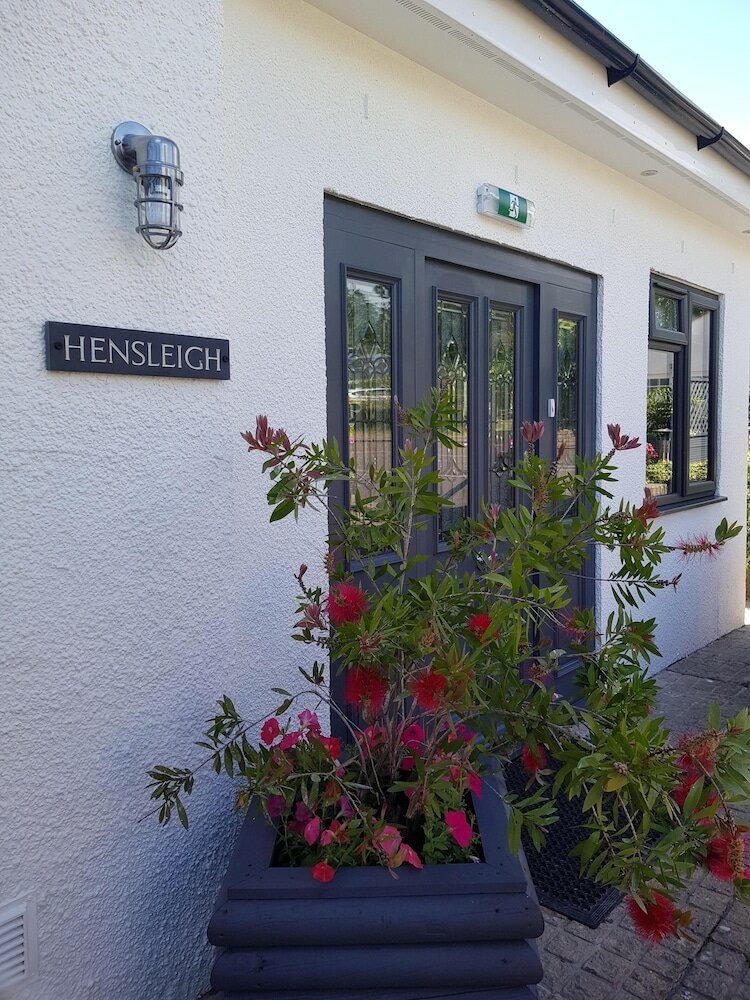 Фото Hensleigh House