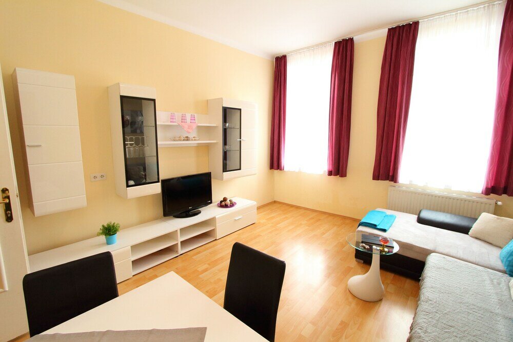 Фото Hotel & Apartments Klimt