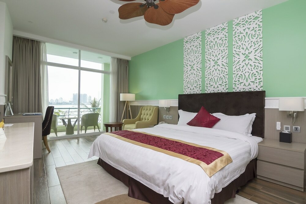Фото The Hanoi Club Hotel & Residences