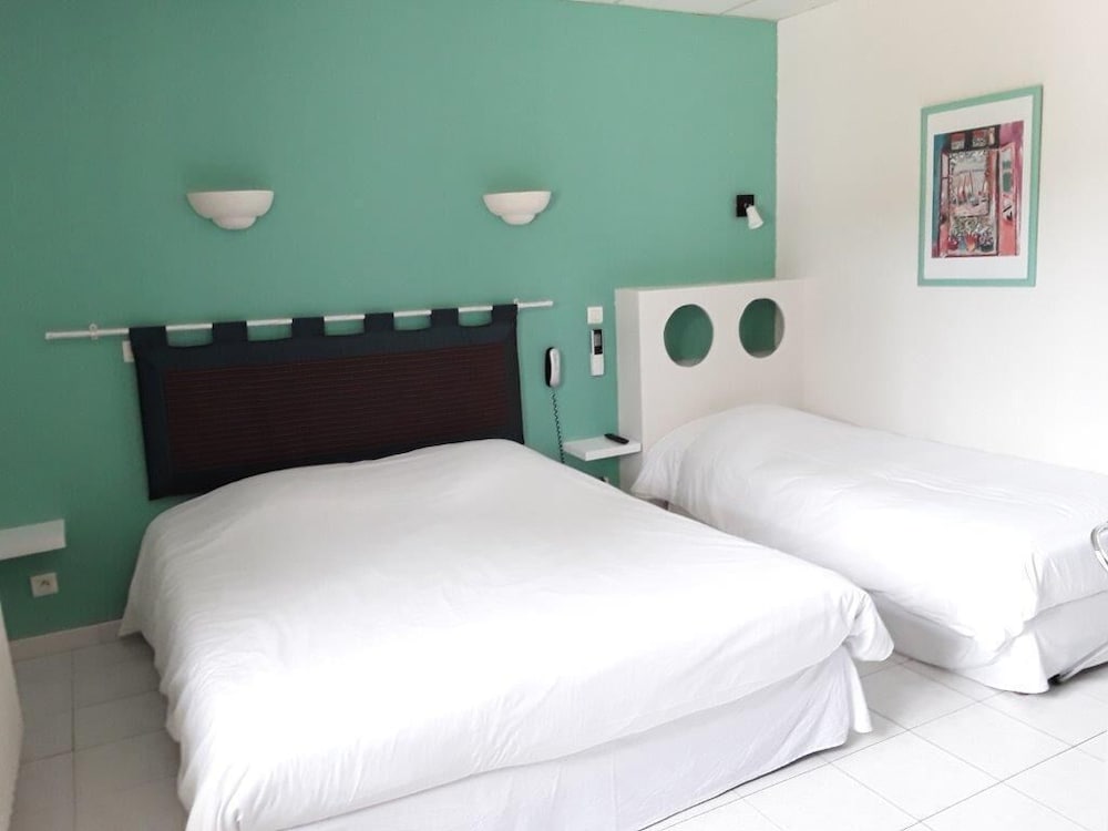 Фото Le Carry Hôtel