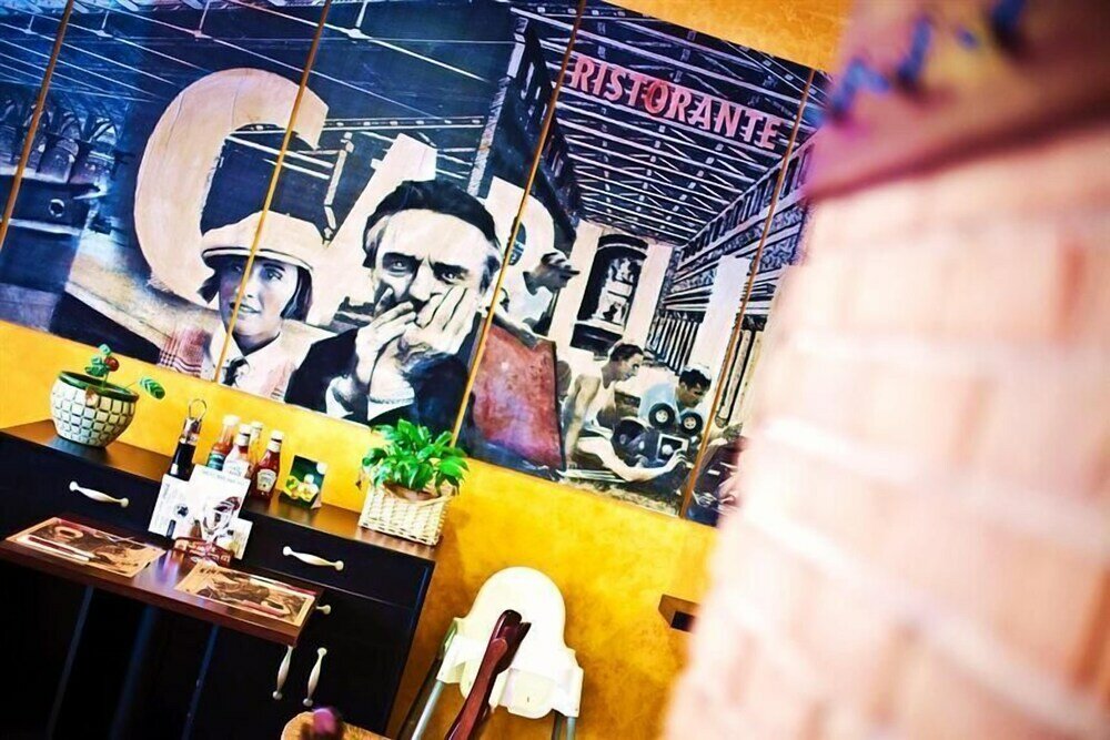 Фото Hotel Charles Central