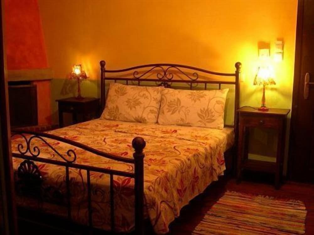 Фото Mythos Guesthouse