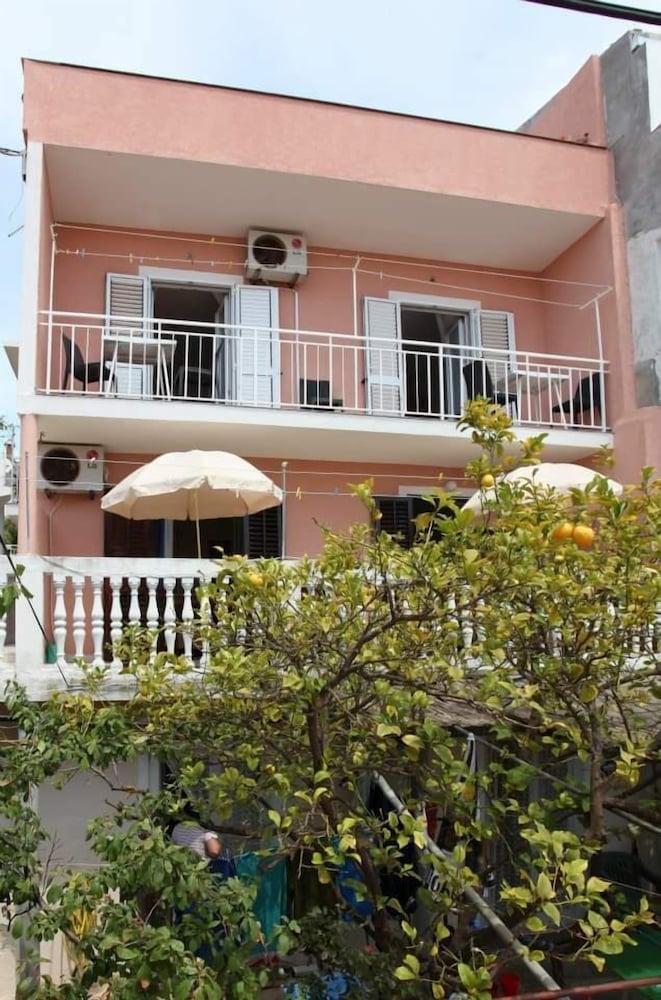 Фото Apartments Alissa