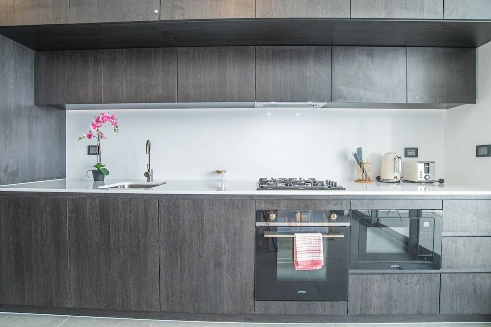 Фото Home With Convenient Location! Close to Train&cbd