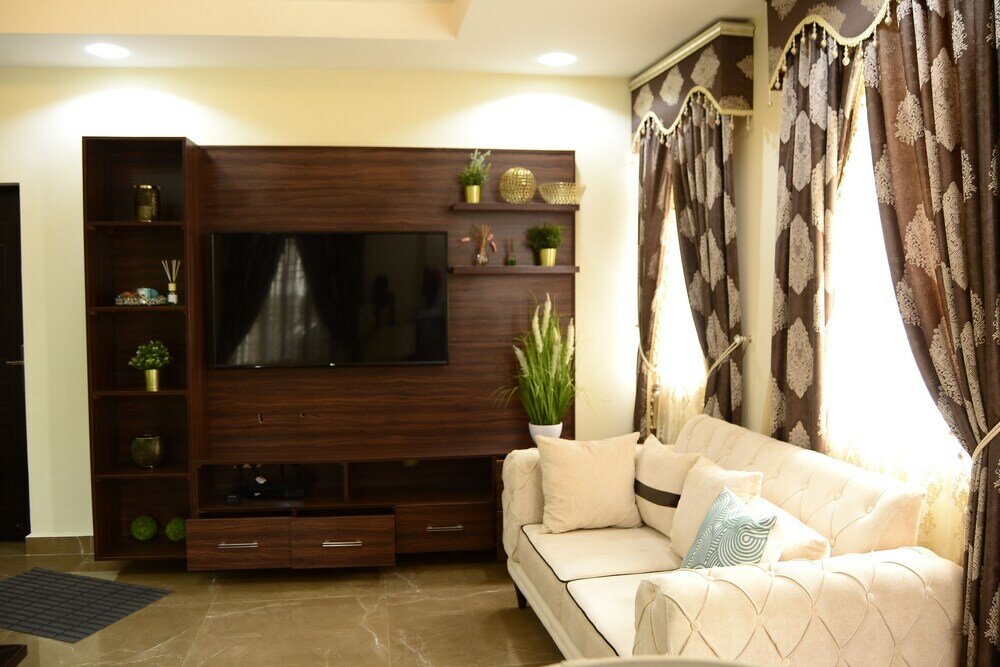 Фото Marshall Hotel Apartments