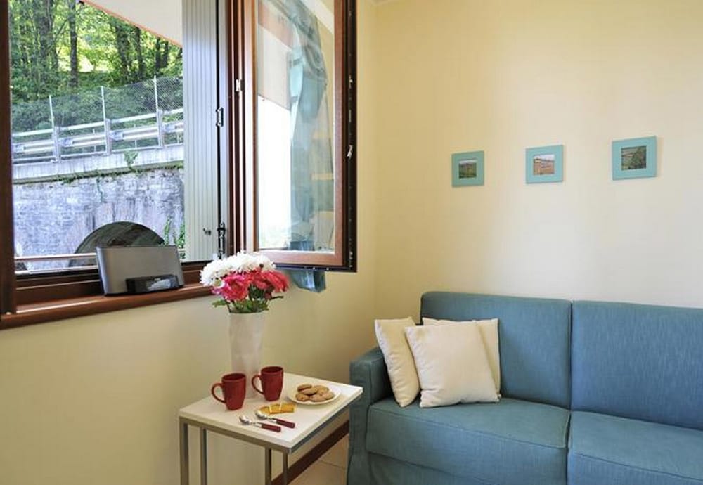 Фото La Perla Di Sonenga - Giardino