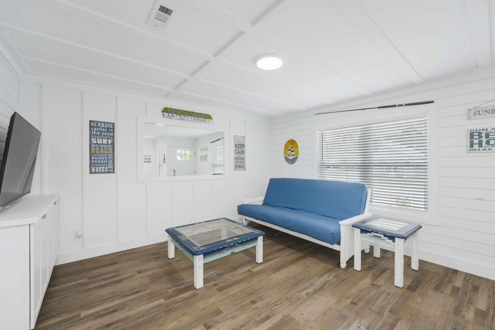 Фото Sunset Escapes B