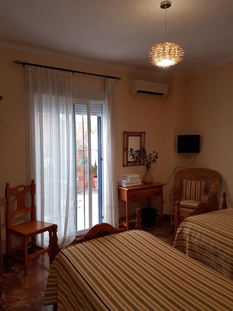 Фото Pensión La Vega