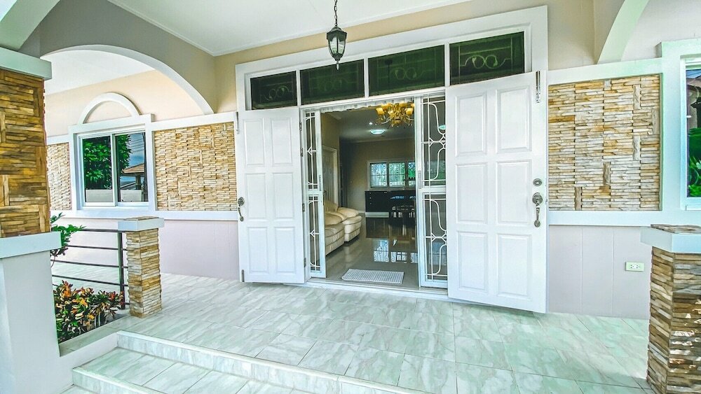 Фото The Amazia Pool Villa