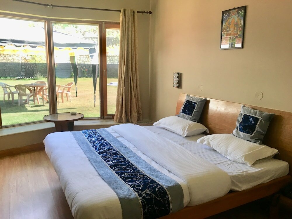 Фото Tatva Bir Tents and Hotel