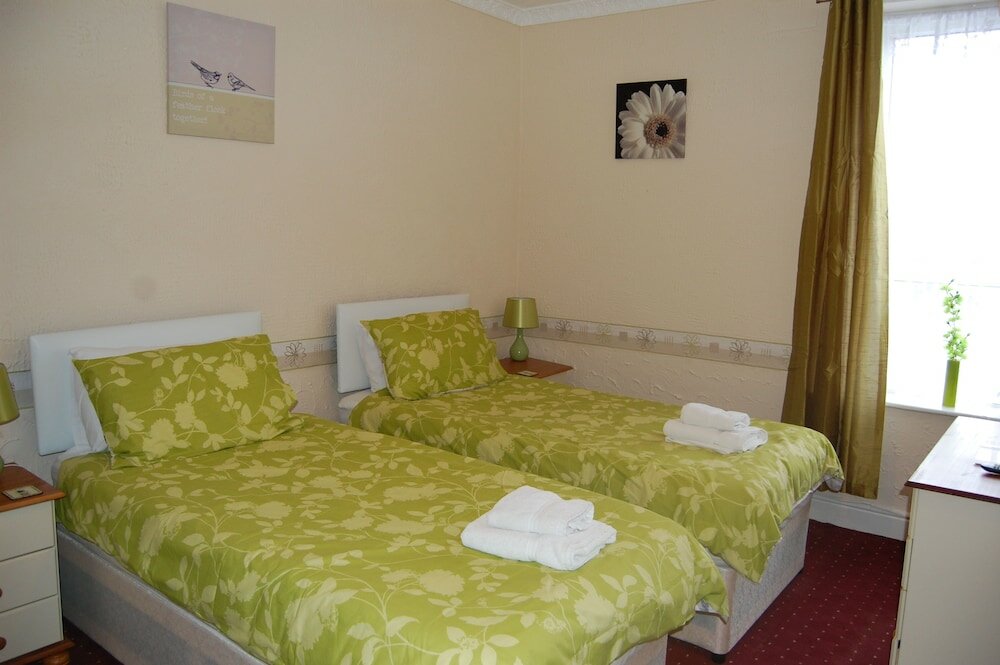 Фото The Fairview Hotel