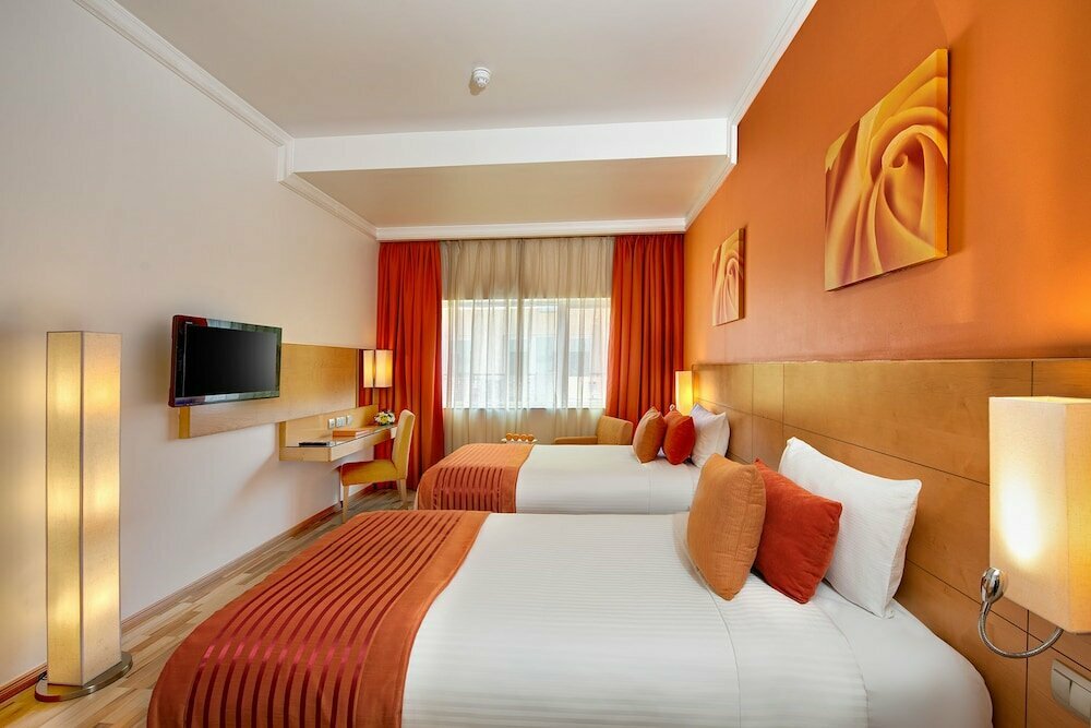 Гостиница Al Khoory executive hotel, Дубай, фото