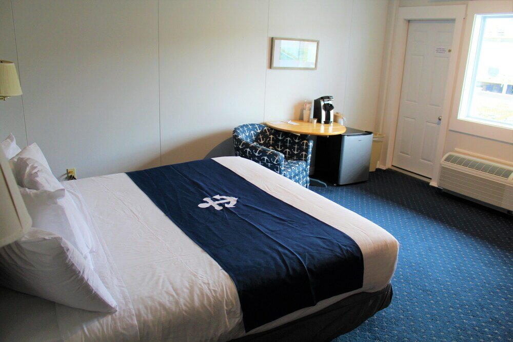 Фото Fishermans Wharf Inn