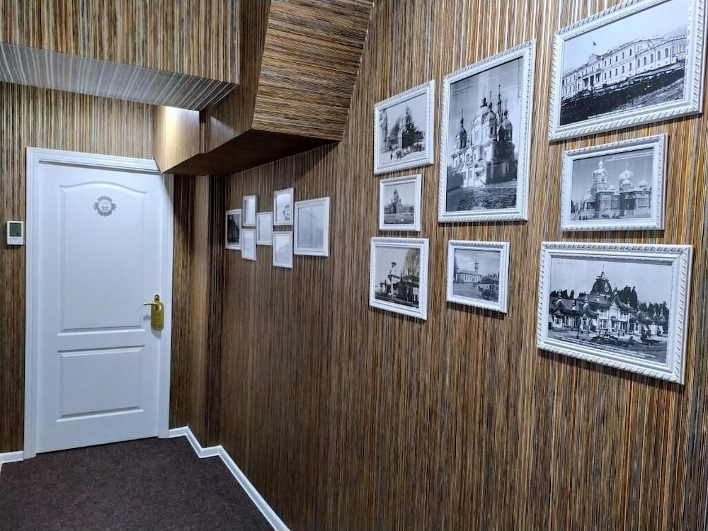 Фото L. E. S. Hostel