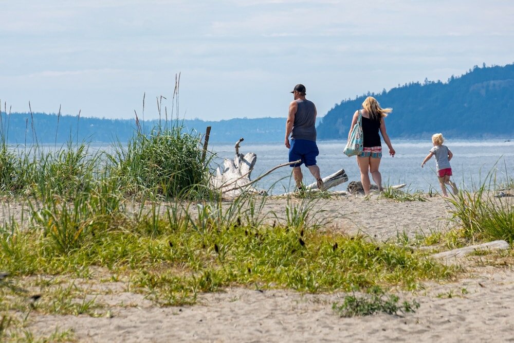 Фото Hotel Indigo Everett - Waterfront Place, an Ihg Hotel