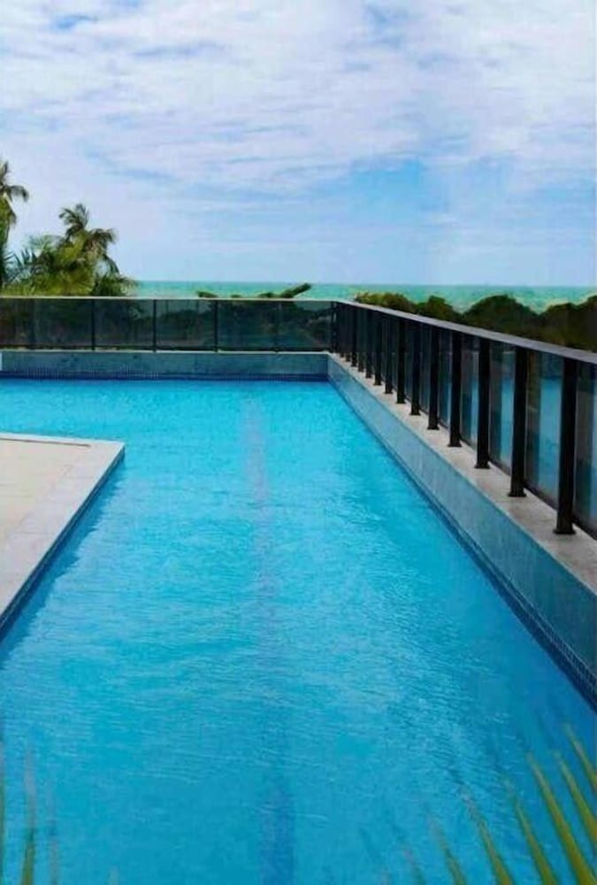 Фото Hy Beach Flats - International