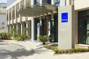Гостиница Novotel Tunis