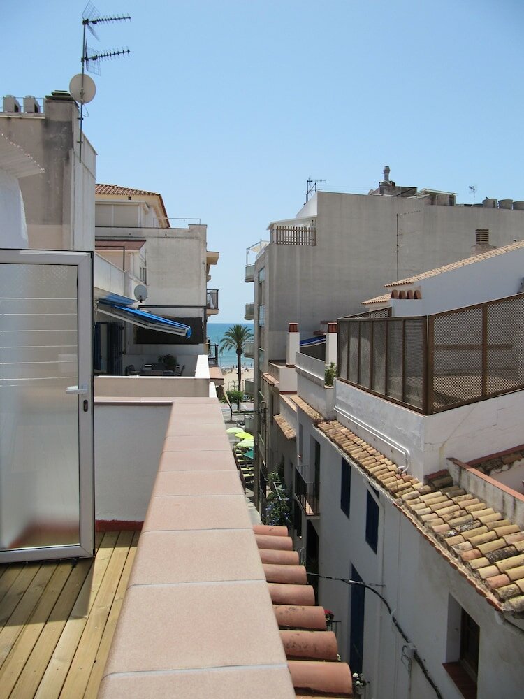 Фото Hostal Pensió Maricel