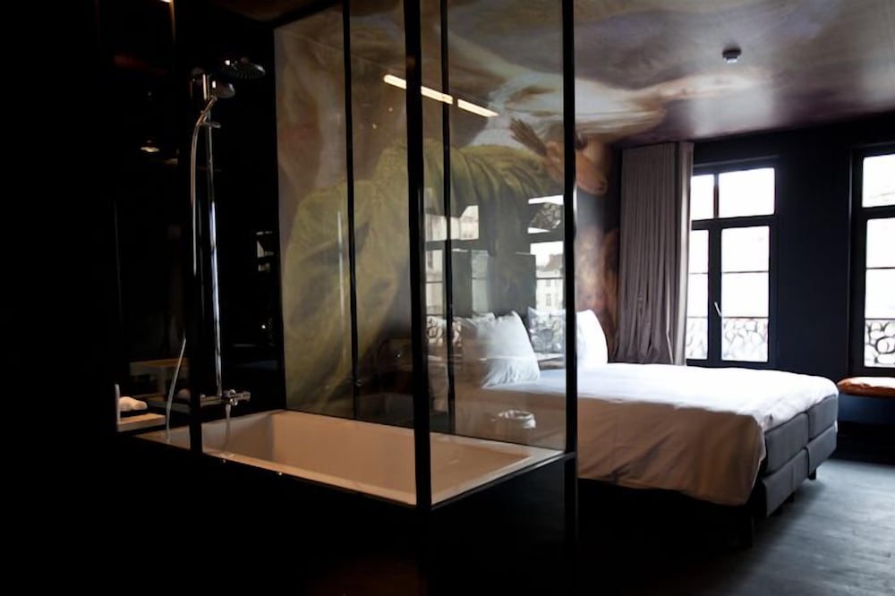 Фото HotelO Kathedral Antwerp