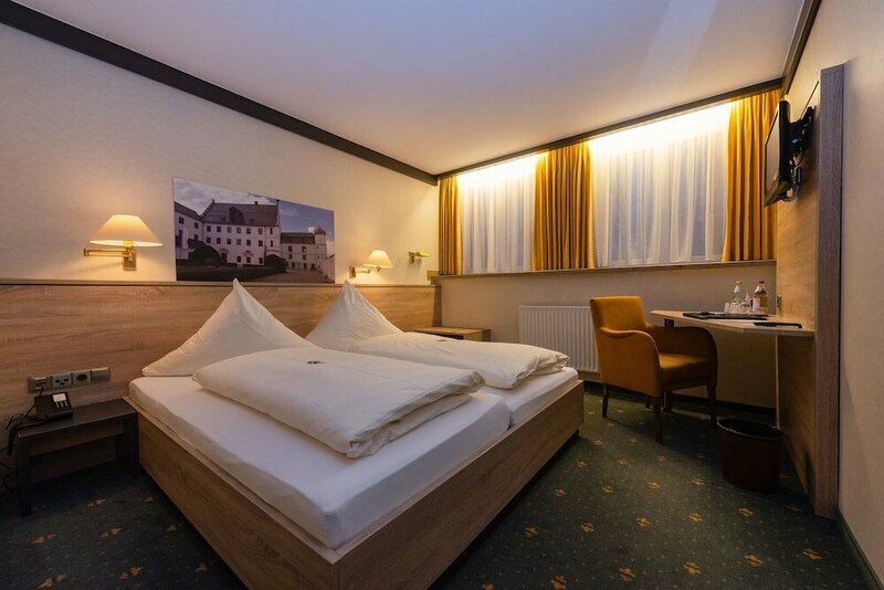 Гостиница Hotel Am Schloss
