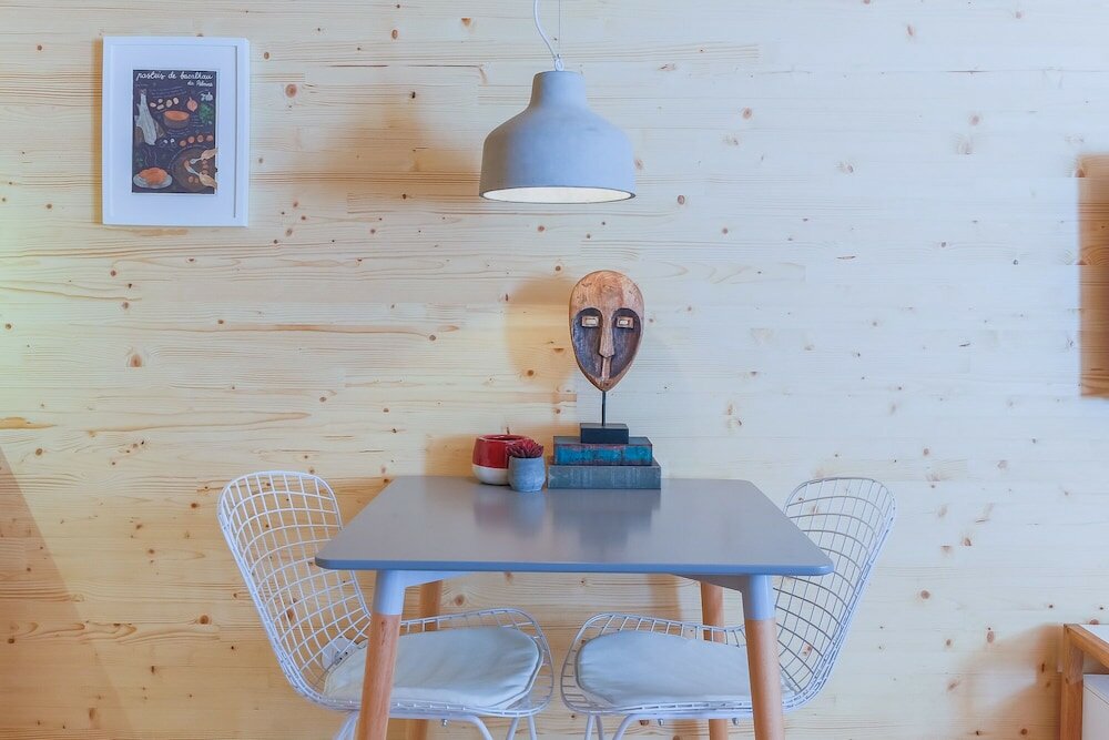 Фото Mac003 · Macario Wood Apartment Netflix