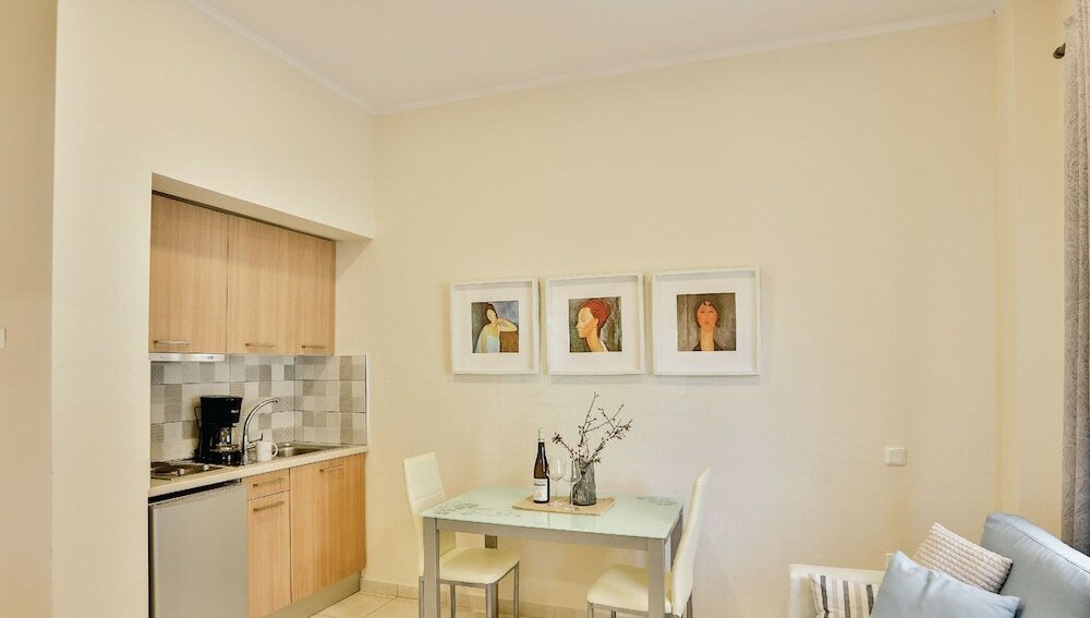 Фото Nautilus Apartments Airport by Airstay