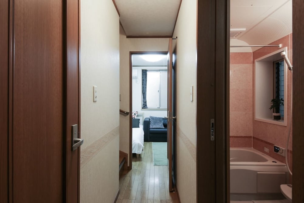 Фото Komagome Luxury House