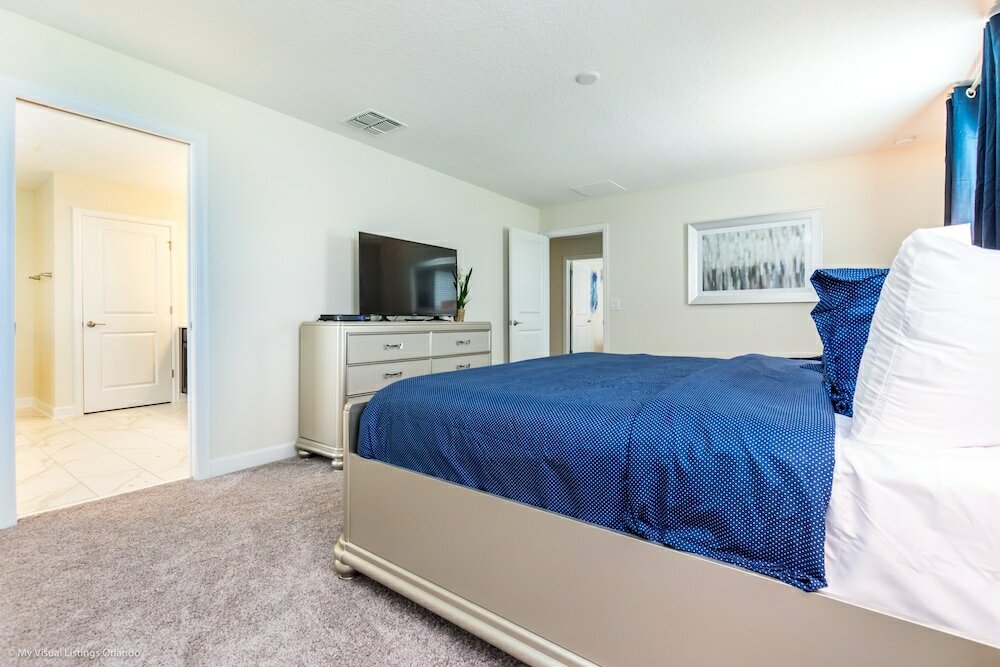 Фото 6 Bedroom Fiji Model at Champions Gate