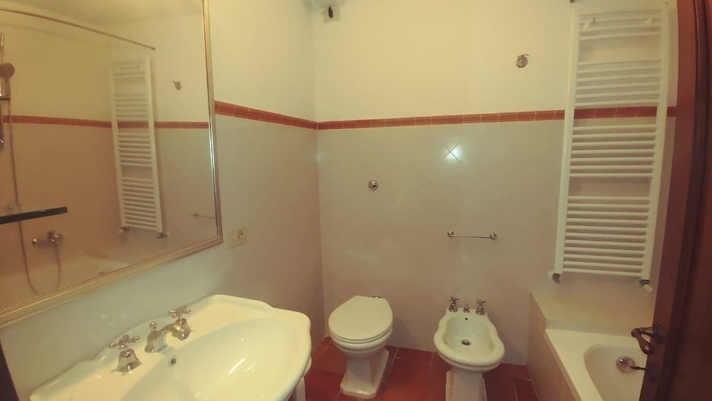 Фото Affittacamere Le Ginestre